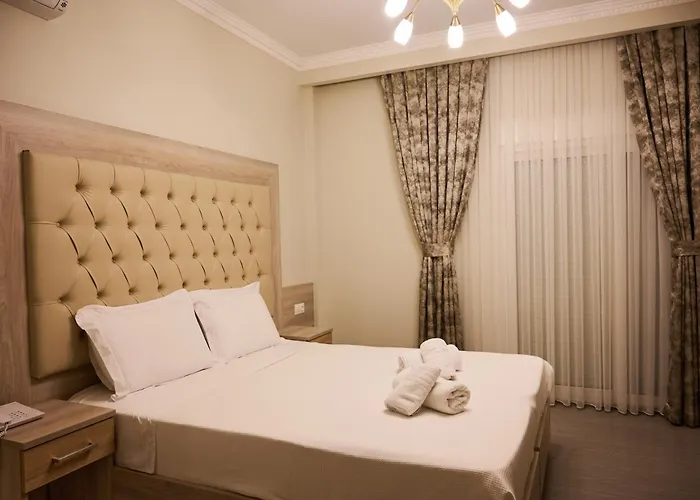 Apartman Famissi 1 *