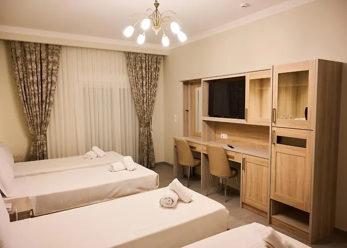 Apartman Famissi 1 *